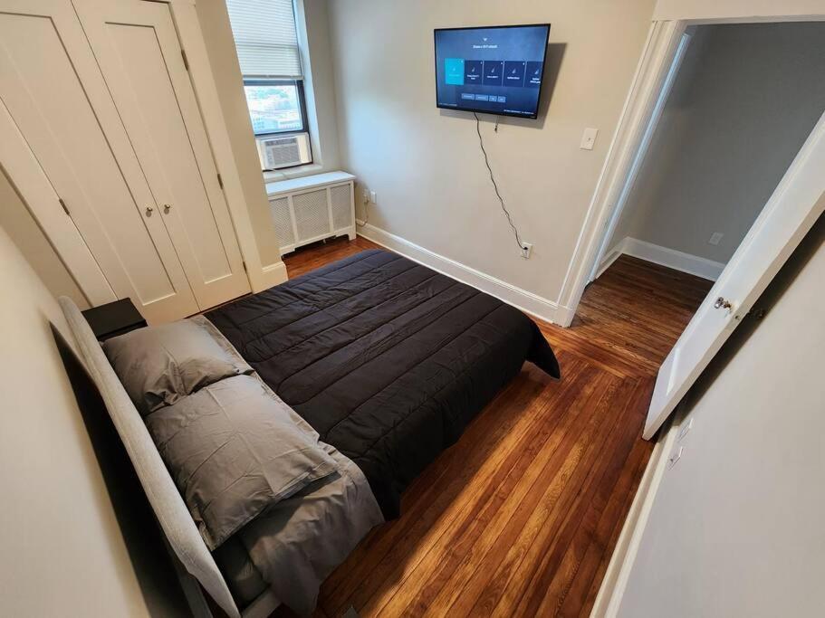Appartamento Elegant 2 Bed Gem! Mins From Nyc Union City Esterno foto