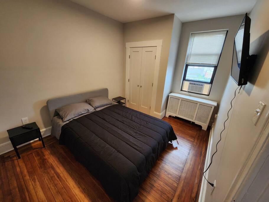 Appartamento Elegant 2 Bed Gem! Mins From Nyc Union City Esterno foto